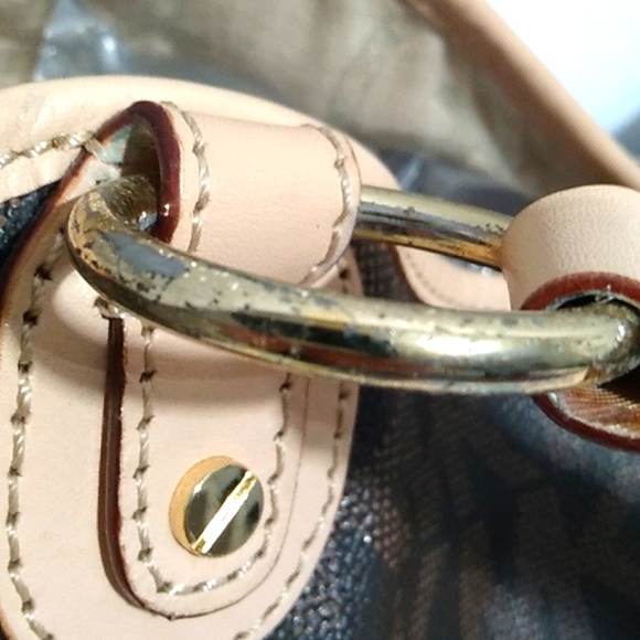 EASTER SALE! Authentic Michael Kors Jet Set Two Way  Shoulder bag Gently Used - Picture 16 of 16